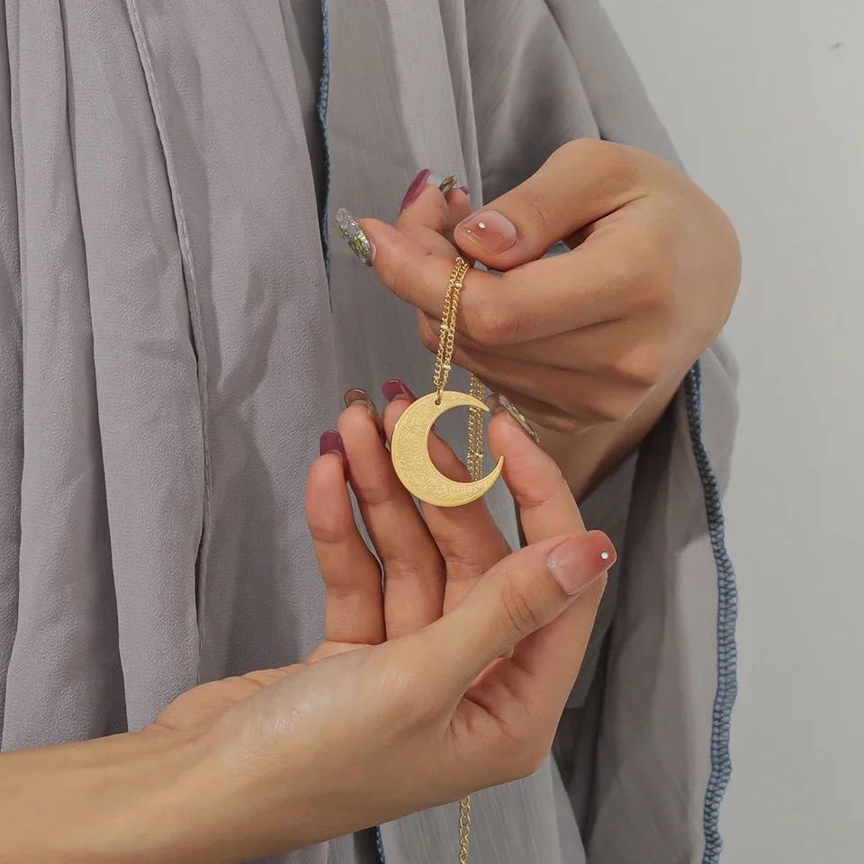 CHAINE ISLAM EN FORME DE CROISSANT